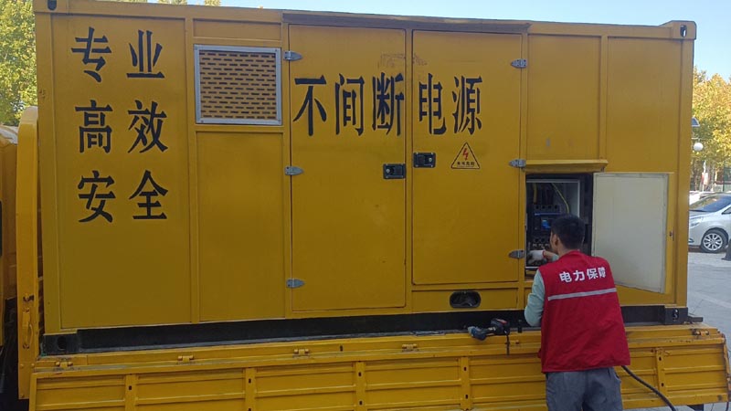 达川柴油发电机组和UPS电源配合使用时，如何避免切换过程中的电力中断？